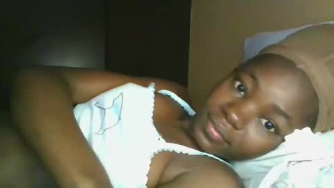 Snapshot of jollynabeb chatting on 1, 11, 2025 jollynabeb online show from 1, 11, 2025