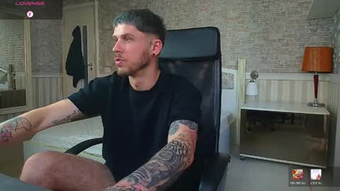 Snapshot of jonahshaw chatting on 5, 6, 2026 JonahShaw online show from 5, 6, 2026