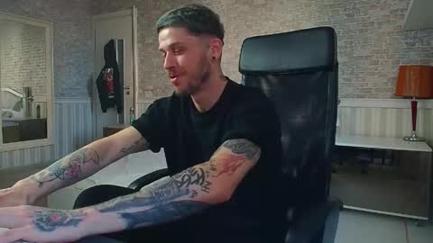 Snapshot of jonahshaw chatting on 9, 6, 2026 JonahShaw online show from 9, 6, 2026
