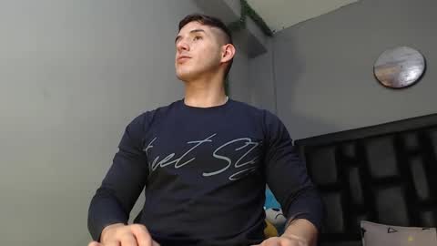 Snapshot of jonathancast08 chatting on 16, 1, 2025 jonathancast08 online show from 16, 1, 2025