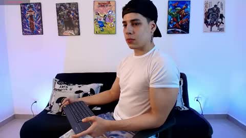 Instagram jonathanfit14 online show from 25, 4, 2026