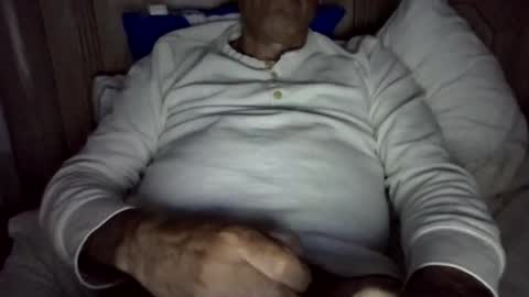 Snapshot of jonlovespussy6969 chatting on 24, 5, 2026 John loves pussy online show from 24, 5, 2026