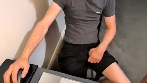 Snapshot of jonlow1 chatting on 13, 9, 2025 jonlow1 online show from 13, 9, 2025