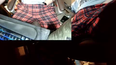 Snapshot of jontn_swift chatting on 24, 11, 2025 Jonathon Swift online show from 24, 11, 2025