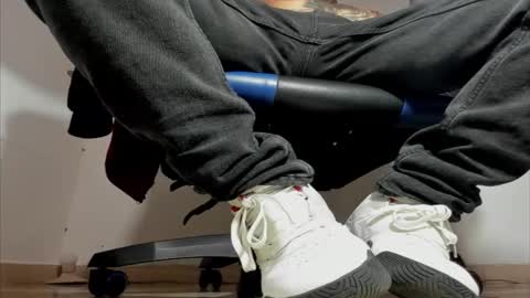 Snapshot of jordan33blake chatting on 3, 2, 2026 jordan33blake online show from 3, 2, 2026