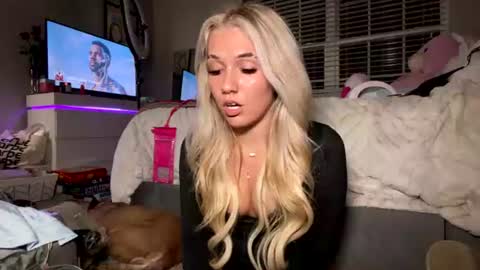 joselinehickss online show from 4, 8, 2026