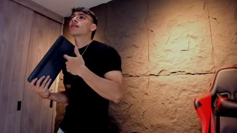 JOSEPH  online show from 8, 3, 2025