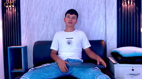 Joseph Gonzalez online show from 14, 12, 2025