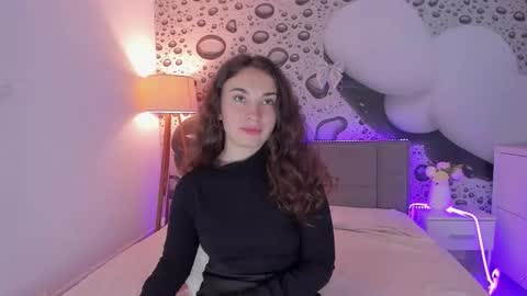 Snapshot of josephinerowe chatting on 5, 4, 2026 Josephine online show from 5, 4, 2026