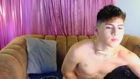 Snapshot of josethariaz25 chatting on 30, 4, 2026 JOSETH ARIAZ online show from 30, 4, 2026