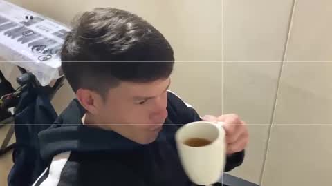 Nicolas online show from 15, 4, 2026