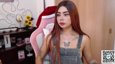 josephine   independent model    online show from 17, 12, 2024