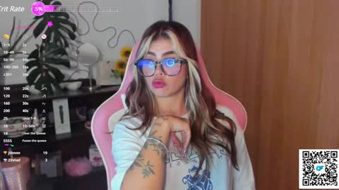 josephine   independent model    online show from 22, 12, 2024