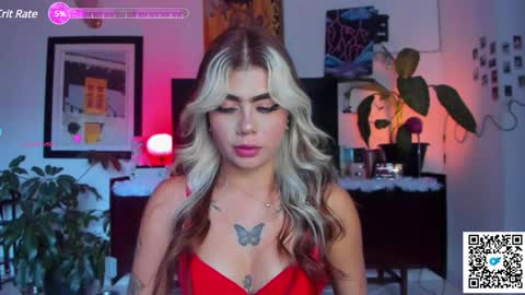 josephine   independent model    online show from 26, 12, 2024