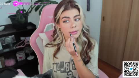 josephine   independent model    online show from 19, 1, 2025