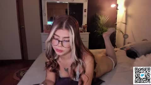 josephine   independent model    online show from 24, 1, 2025