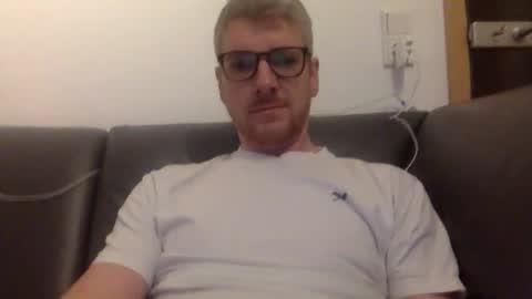 Snapshot of journey_112 chatting on 3, 4, 2026 journey_112 online show from 3, 4, 2026