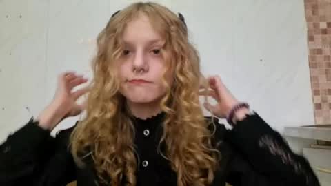 Kira online show from 12, 3, 2026