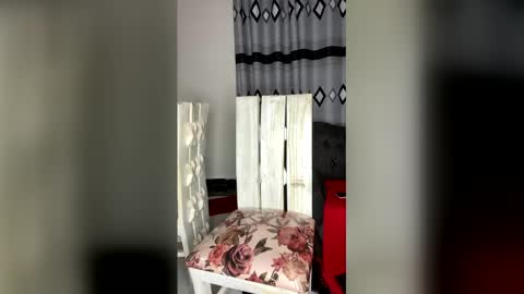 Butterflyass online show from 24, 4, 2026