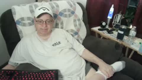 Snapshot of jpmel99 chatting on 1, 2, 2025 jpmel99 online show from 1, 2, 2025