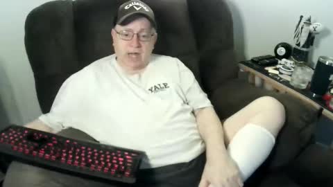 Snapshot of jpmel99 chatting on 8, 2, 2026 jpmel99 online show from 8, 2, 2026