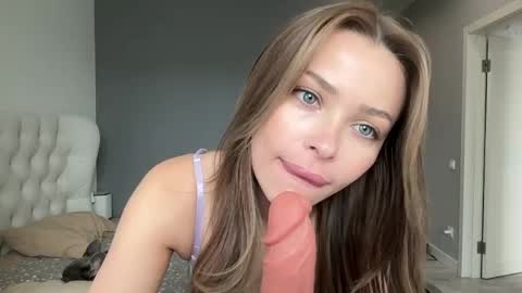 Snapshot of js_girls chatting on 16, 5, 2026 Jennie and Sophia online show from 16, 5, 2026