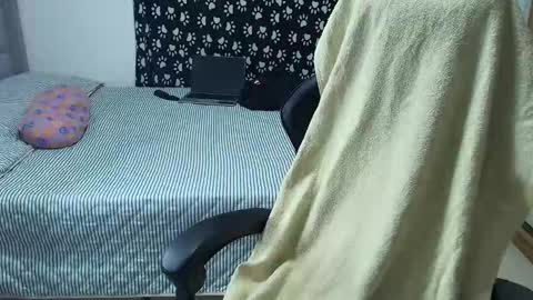 juan_gomez_1 online show from 30, 10, 2025