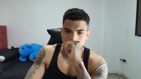 juan_gomez_1 online show from 2, 12, 2025