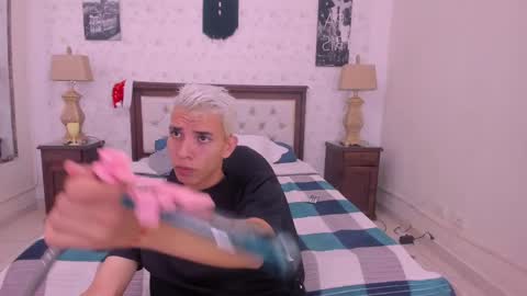 J U A N   L O V E R S online show from 6, 12, 2024