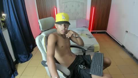 Snapshot of juan_mhata chatting on 13, 5, 2026 Juan Mhata online show from 13, 5, 2026