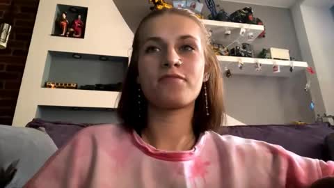 Lola online show from 15, 10, 2025