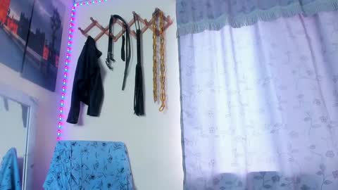 Juan Esteban online show from 7, 2, 2025