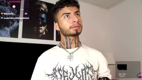 juancamilo66_ online show from 23, 2, 2025