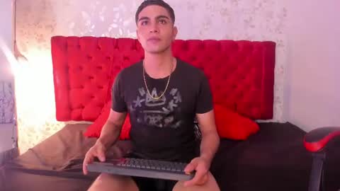 Snapshot of juanga_briel chatting on 10, 7, 2026 JUAN GABRIEL online show from 10, 7, 2026