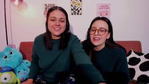 juanitaaa_ online show from 4, 5, 2026