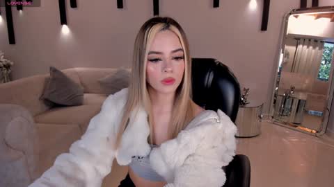 Juanita Clay online show from 17, 1, 2025