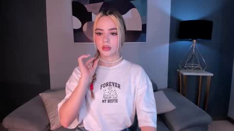 Juanita Clay online show from 9, 9, 2025