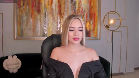 Juanita Clay online show from 6, 3, 2026