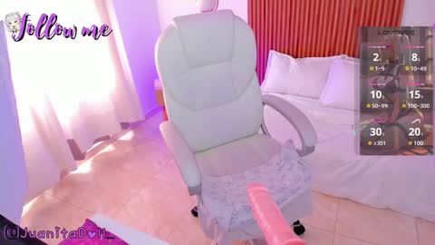 Juanita online show from 12, 12, 2024