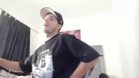 juannvalencia11 online show from 22, 4, 2026