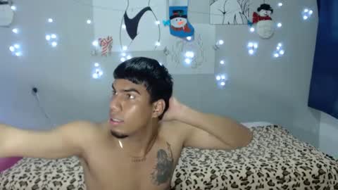 juanse_hot11 online show from 15, 1, 2025