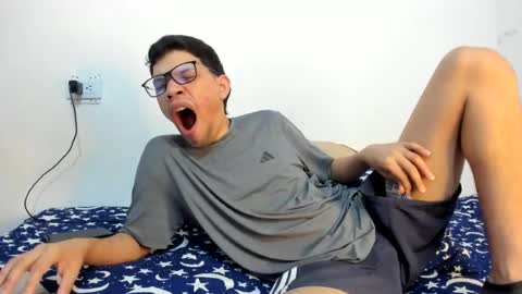Snapshot of juansuarez204 chatting on 17, 6, 2026 juansuarez204 online show from 17, 6, 2026