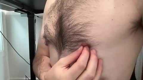 Snapshot of juicy_boy21 chatting on 22, 10, 2025 juicy boy21 online show from 22, 10, 2025