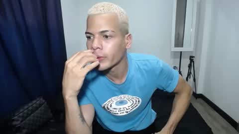 Snapshot of juicy_boy22 chatting on 26, 10, 2025 Miguel online show from 26, 10, 2025