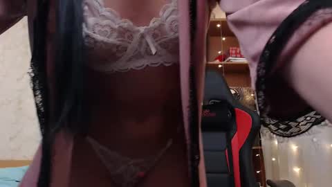 juicy_jesss online show from 24, 2, 2025