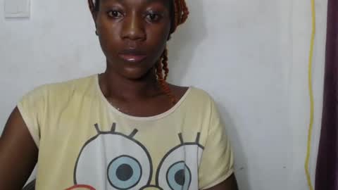 Snapshot of juicyberryx chatting on 29, 5, 2026 queen online show from 29, 5, 2026