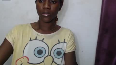 Snapshot of juicyberryx chatting on 31, 5, 2026 queen online show from 31, 5, 2026