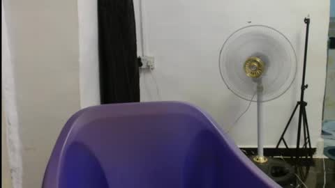 juicyxpink online show from 18, 4, 2026