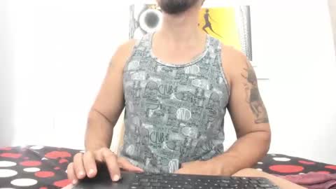 Snapshot of juleslatin122 chatting on 1, 1, 2025 Jules online show from 1, 1, 2025