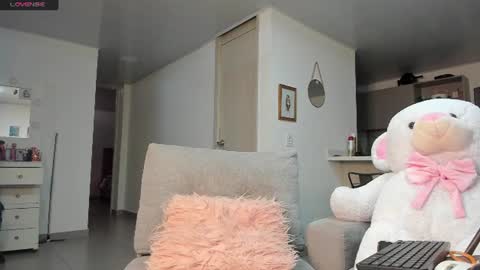 julessy online show from 7, 7, 2026